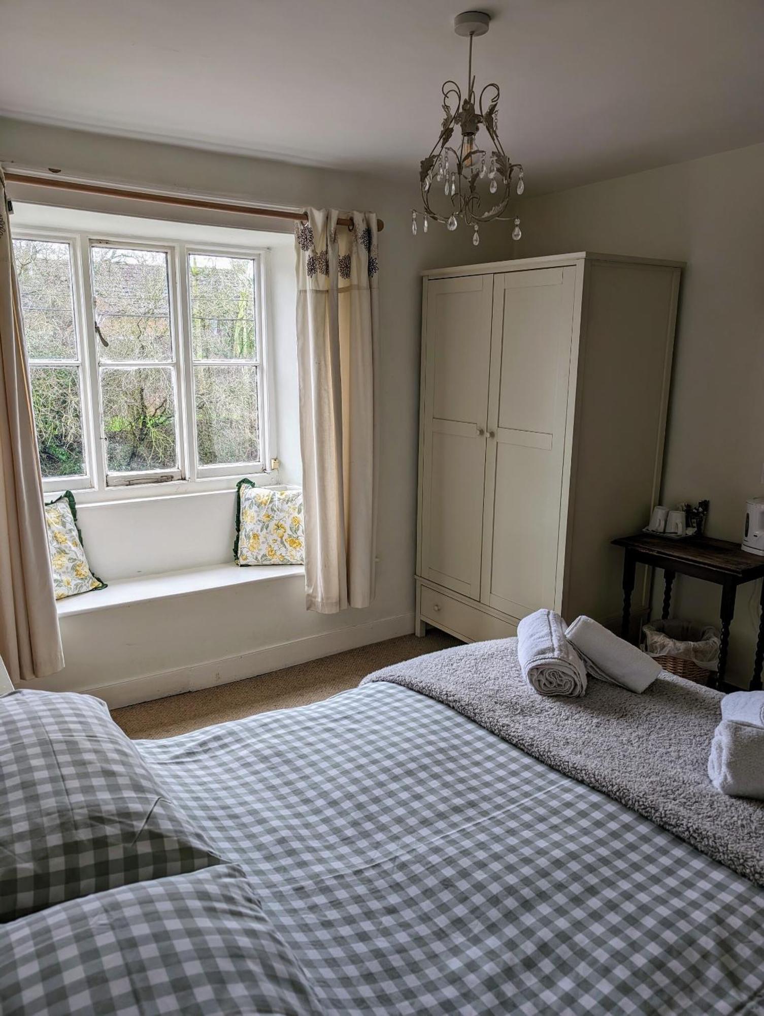 Bartholomew Arms Bed & Breakfast Maidford Ngoại thất bức ảnh